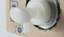 非常時用コックをつけた天然水ボックス